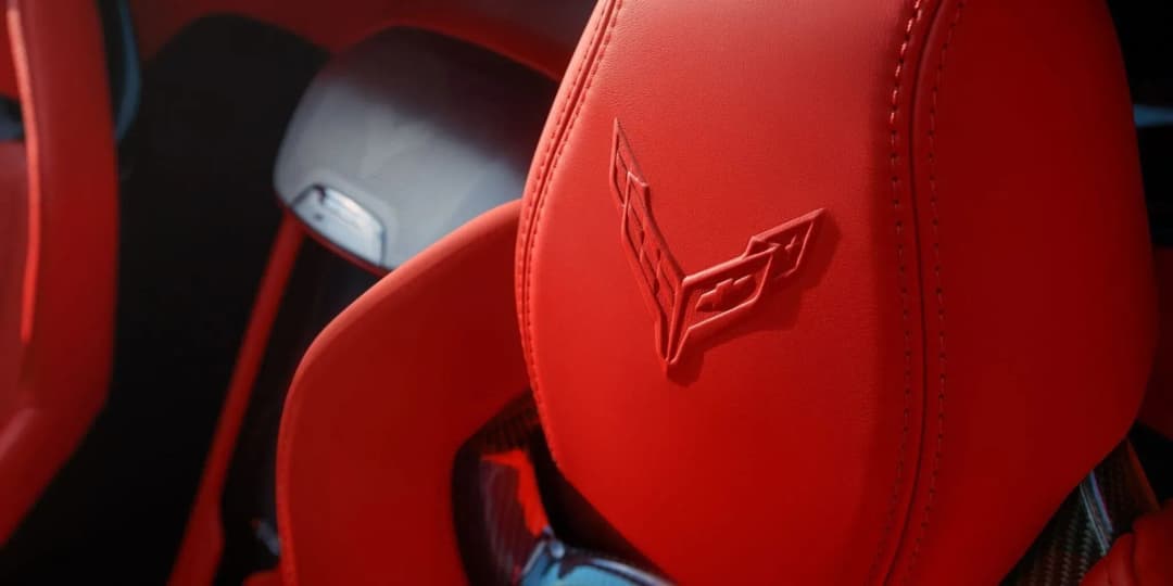 /uploads/2027_Corvette_Stingray_GM_12_2048x1024_9f52dd0919.webp