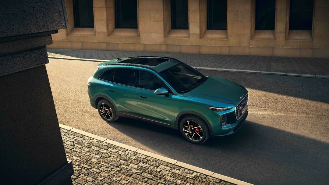 Teknologi PHEV Jadi Solusi Mobilitas Modern, Hemat untuk Harian dan Siap Diajak Perjalanan Jauh