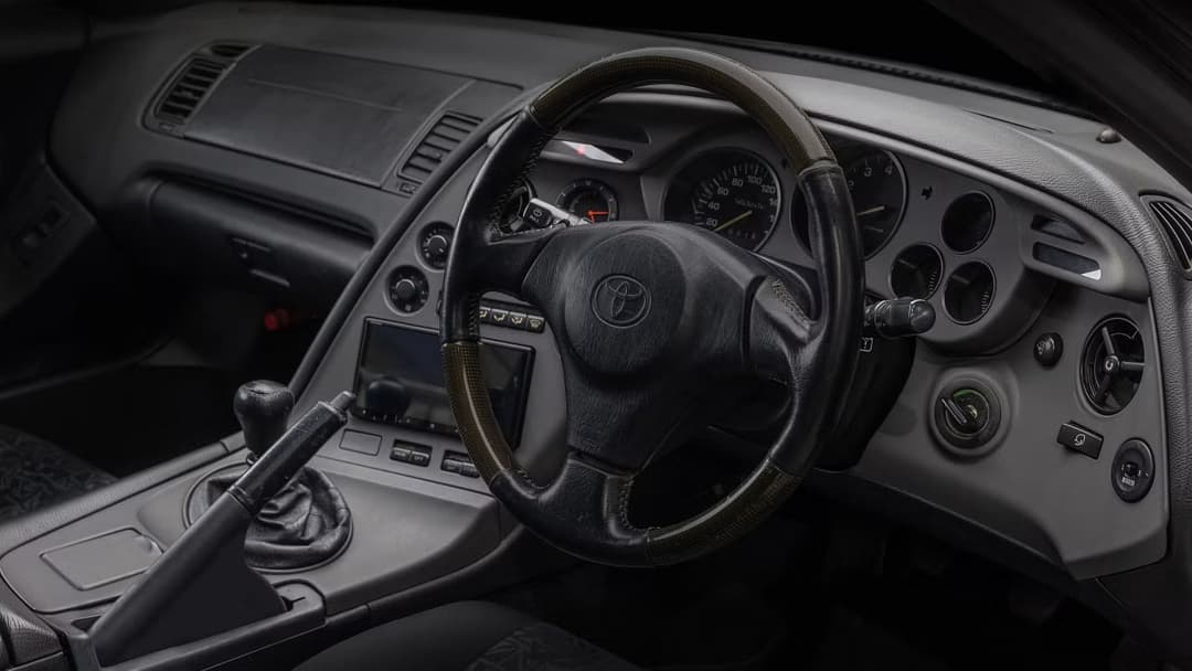 Toyota Hadirkan Dashboard Baru untuk Supra A80, Dukung Mobil Legendaris Tetap Eksis